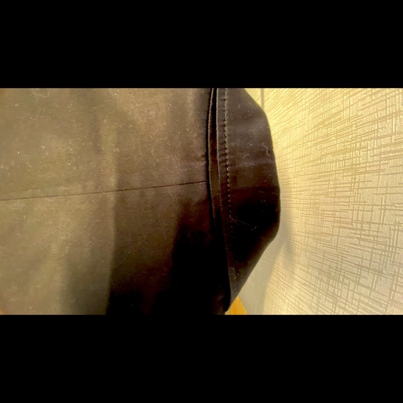 Great TALBOTS blazer size 10 too small for me never worn. - Picture 4 of 5